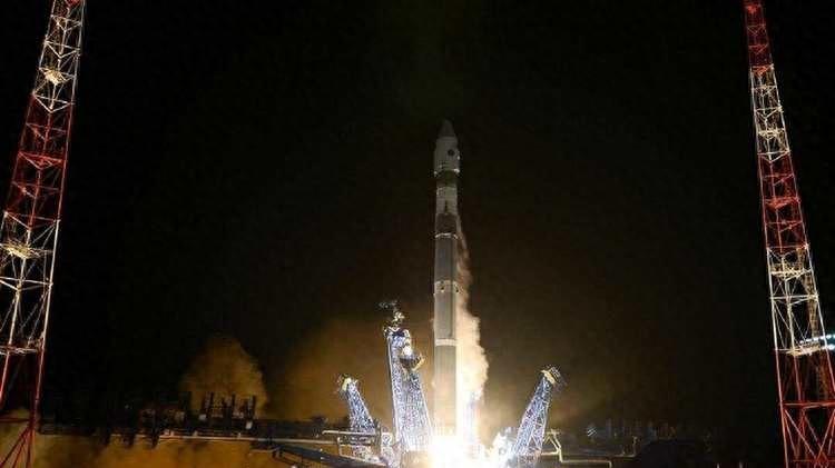 祸不单行！俄罗斯24小时连遭两次重大打击，军工短板藏不住了