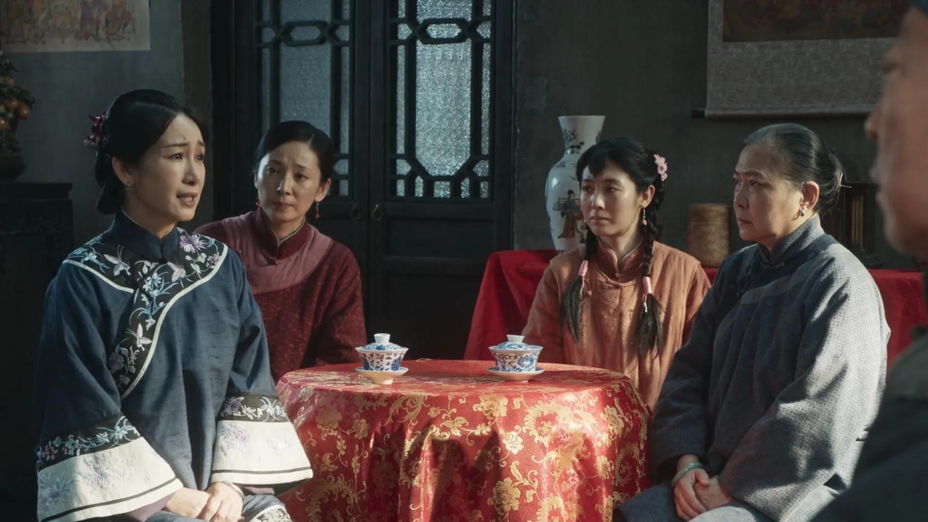 生万物：薄凉爸不救绣绣｜被“五千块”卖掉的女儿们，该如何自救