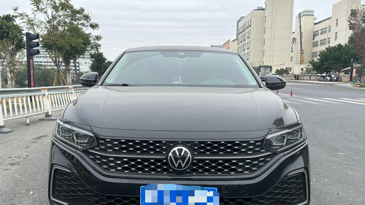 12万出头拿下德系B级车，2022款帕萨特星空豪华版了解一下？