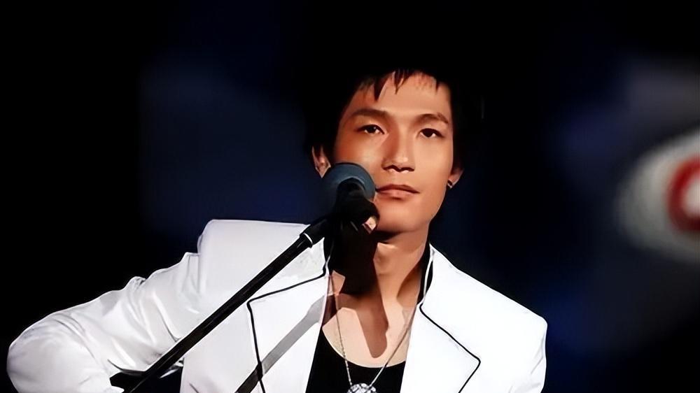 原来她是陈楚生妻子