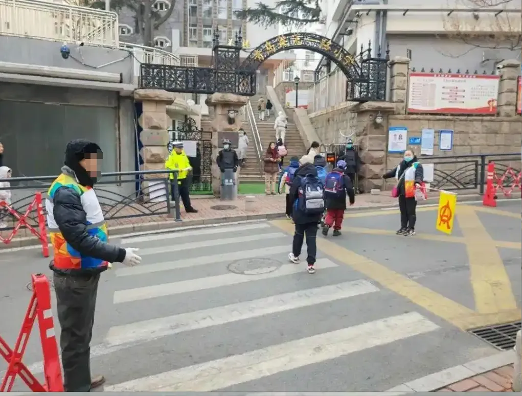青岛学区房的真相，终于被戳破了！