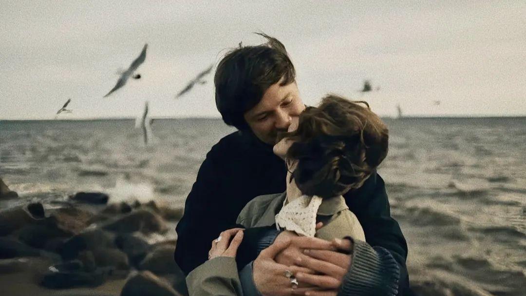 情侣之间是否合适，就看这10个迹象