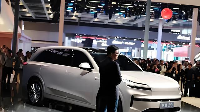 车圈神仙打架！小米 YU7 和乐道 L90，谁是家庭用车 “六边形战士”？