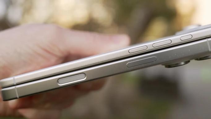 真就“提前发布”了？iPhone 17 系列高清模型全曝光，Pro 这回要逆天，Air 惊现“神似 iPod touch”！
