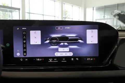 28万出头买中型车，别总盯着参数表，这款奥迪A5L实力均衡