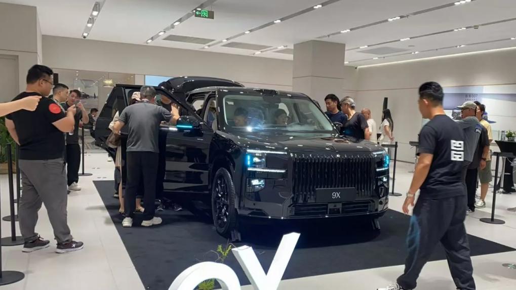 续航、性能、补能全测评：极氪9X、问界M9和理想L9谁禁住考验了？