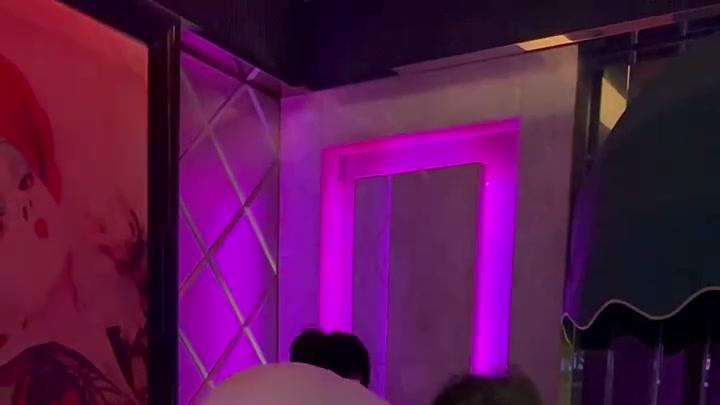 追债追出人命！邻居躲债翻窗坠亡，家属索赔 50 万反被法院驳回