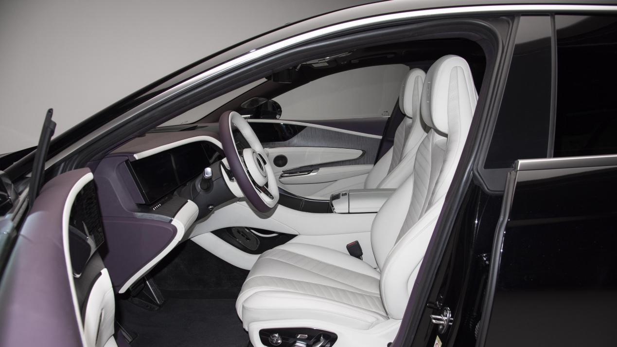 仰望U7上市，动力很强，外形是短板，售价62.8万起