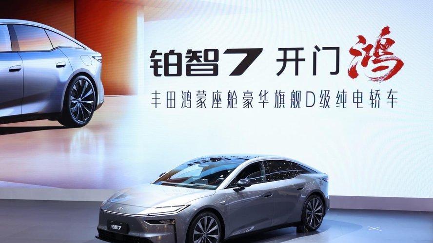 铂智7以行业首个“豪华新三件”，强势入局20万级豪华纯电轿车！