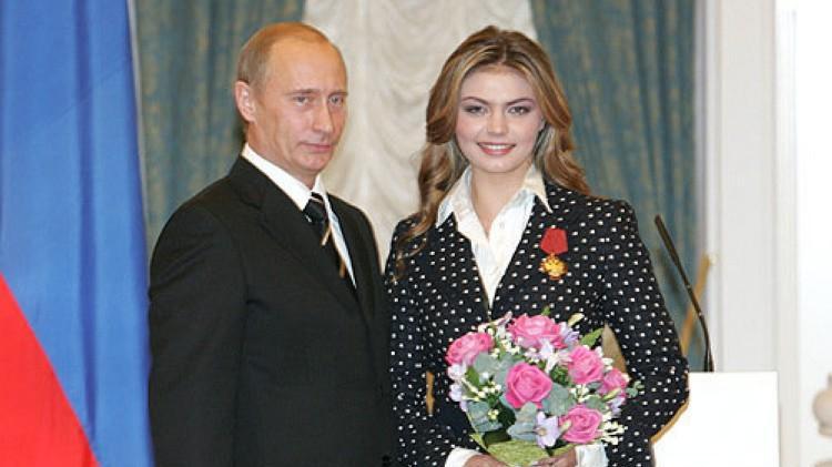 73岁普京恋爱了，“准第一夫人”是谁？