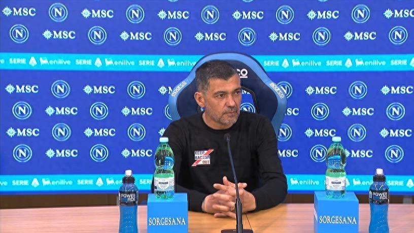 AC米兰客场憾负那不勒斯，皮奥利赛后直言：上半场表现令人失望！