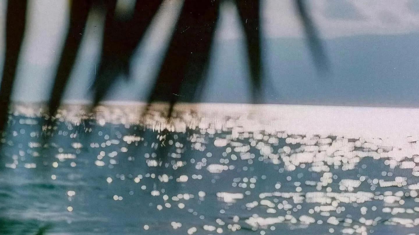 嫁给经济状况不佳的男人后，不忠的阴影为何挥之不去？