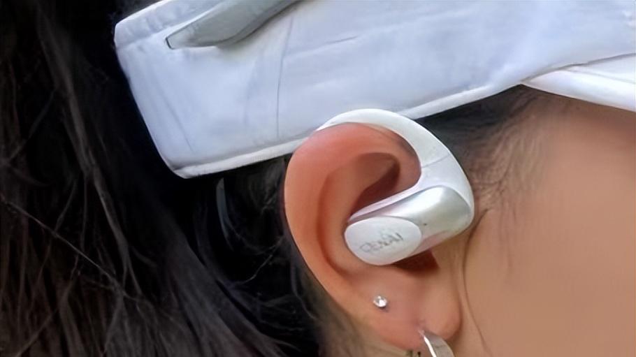 预算有限也能选到的开放式运动耳机！从入门到旗舰，韶音、JBL、声阔、歌奈品牌的热门型号分享