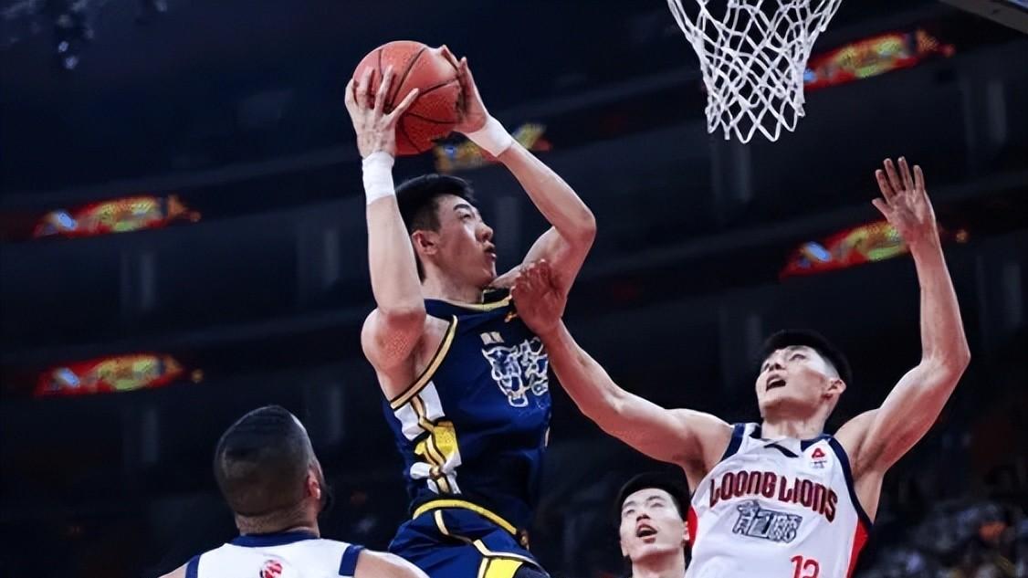 广东93-85广州 球员评价：2人满分，3人及格，4人低迷