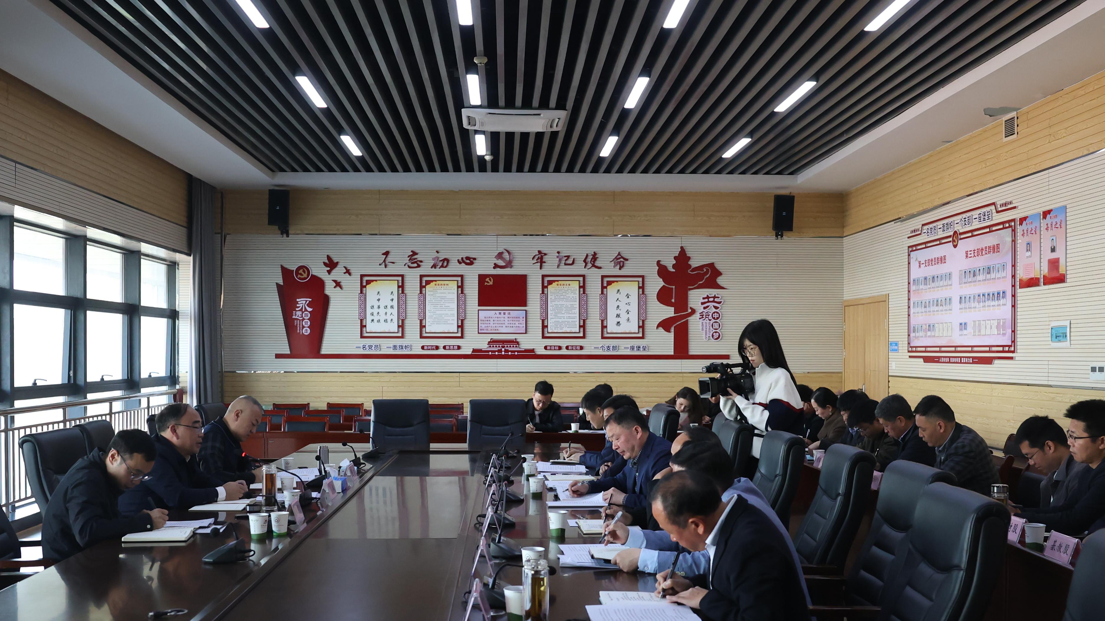 阳新新闻：杨波一线督导“校园餐”整治 筑牢学生食安防线