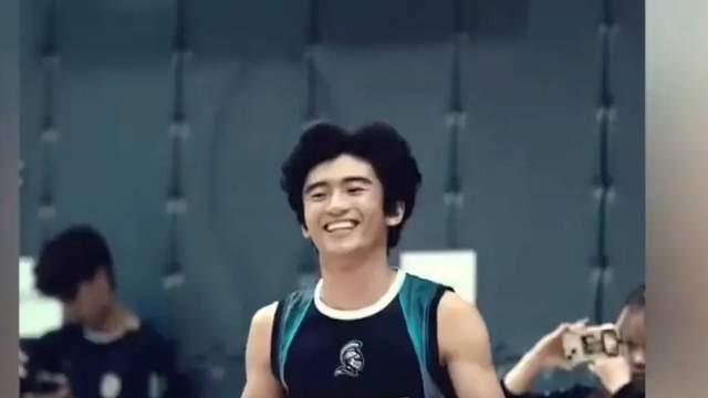 张柏芝晒亲子日常！Lucas和Quintus打球帅炸，小儿子亲妈甜到犯规