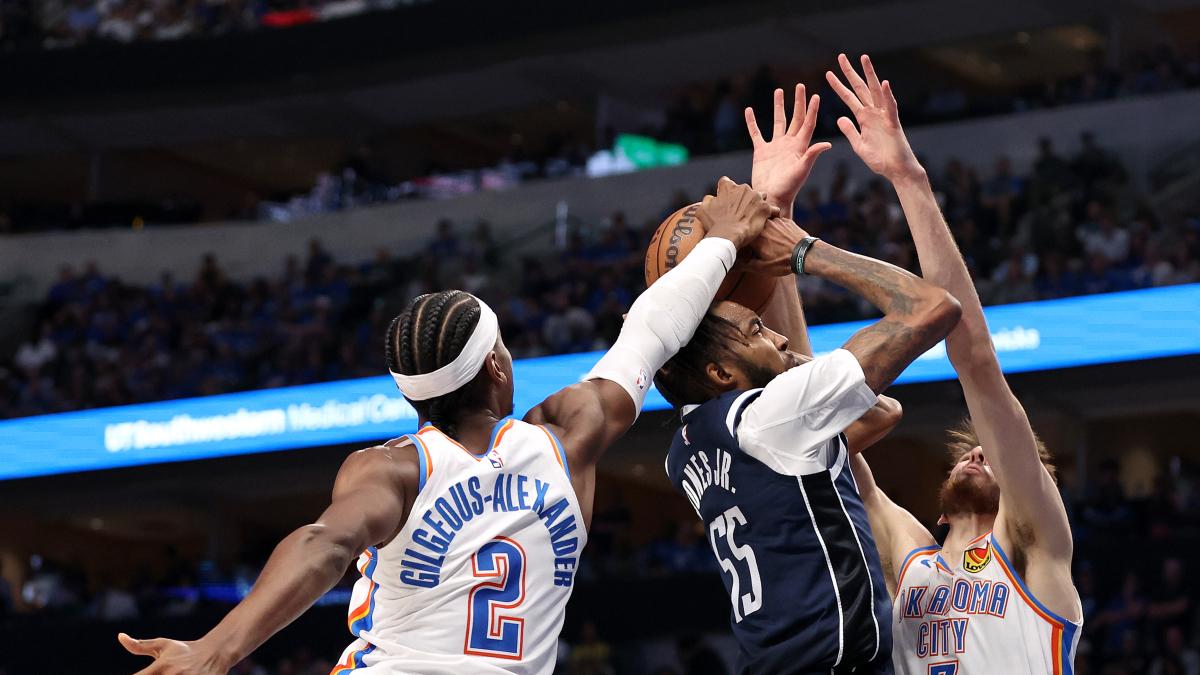 巨星验金石？浓眉2分、库里11分、东里32分，超巨排队遭雷霆毒打