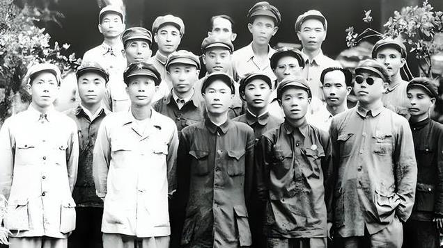 1955年大授衔，3000多名老红军连少校都评不上，最后如何解决？
