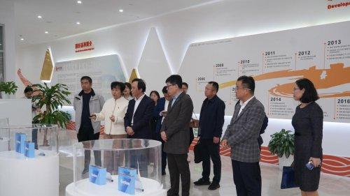 劳模工匠助企兴企闪耀工业名城