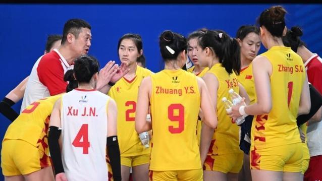 中国女排2大消息，赖亚文炮轰女排教练，惠若琪发声，赵勇被点名