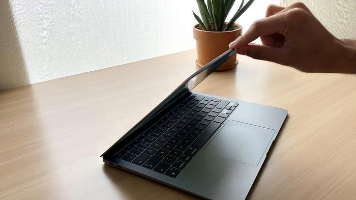 我差点把MacBook弄碎了，只因这个坏习惯！