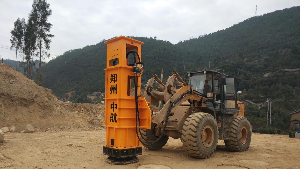 高速液压夯实机：现代工程施工的“效率加速器”