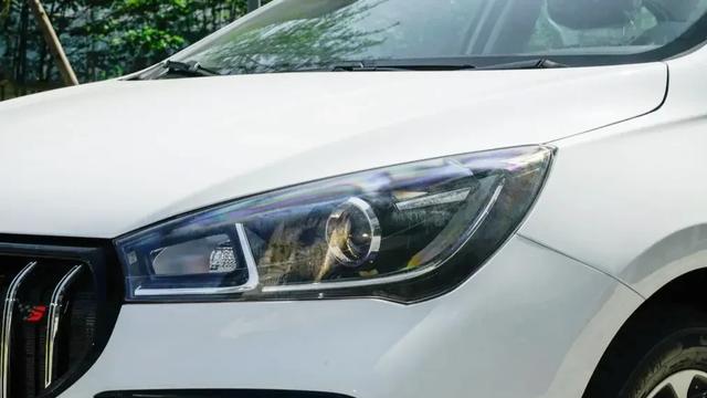 5.99万起开回家！2025款奇瑞艾瑞泽5卓越版上市，务实派新选择