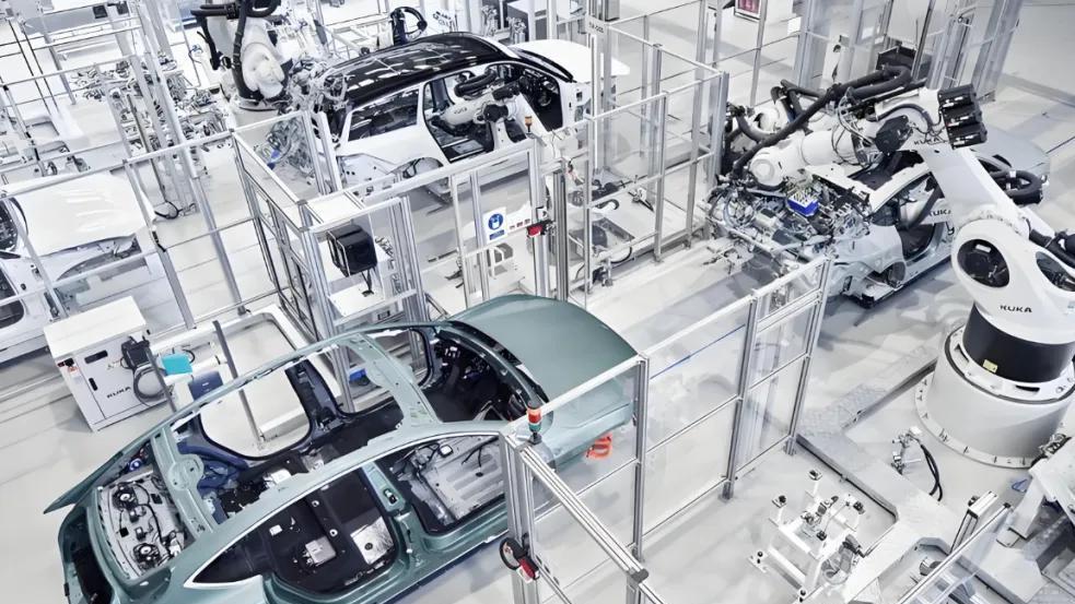 聚焦315：新能源的无解背刺螺旋，价格背刺该不该上315？