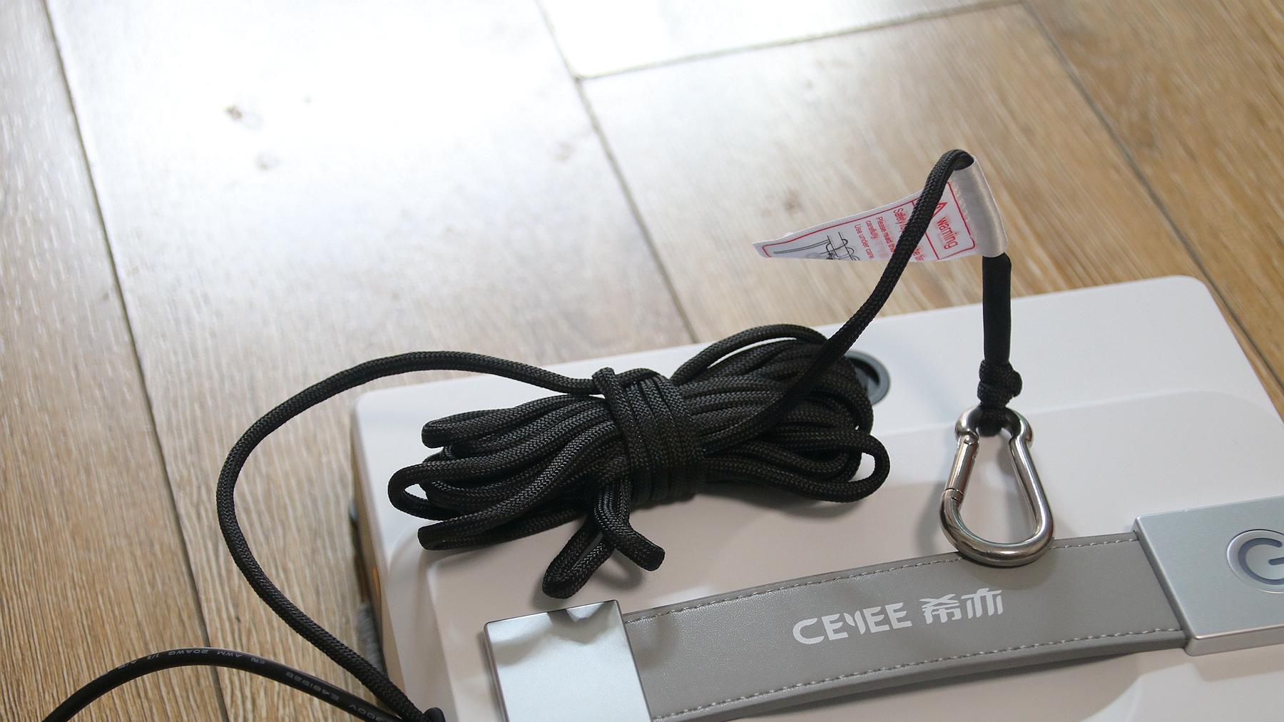 高空擦窗不再难！希亦W1擦窗机器人评测体验