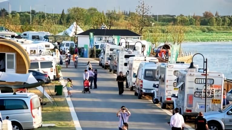 海南之后，滇桂再掀“驱房潮”：房车自由为何步履维艰？