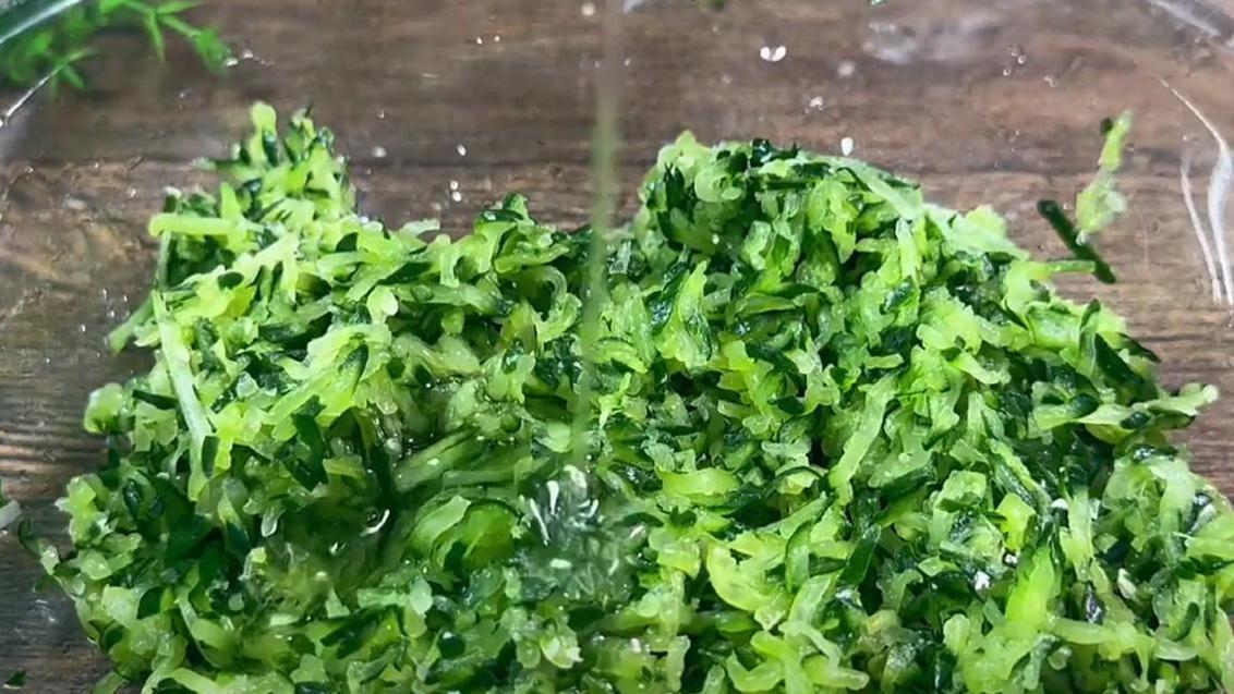 尝试新滋味：黄瓜馅饺子的清爽美味