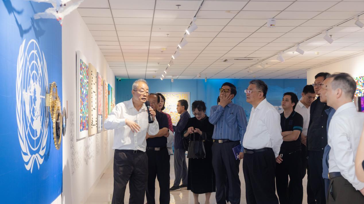 艺术与科技共绘强国梦！“何以梦圆——赵冰二维码科技艺术展”开幕式圆满举行