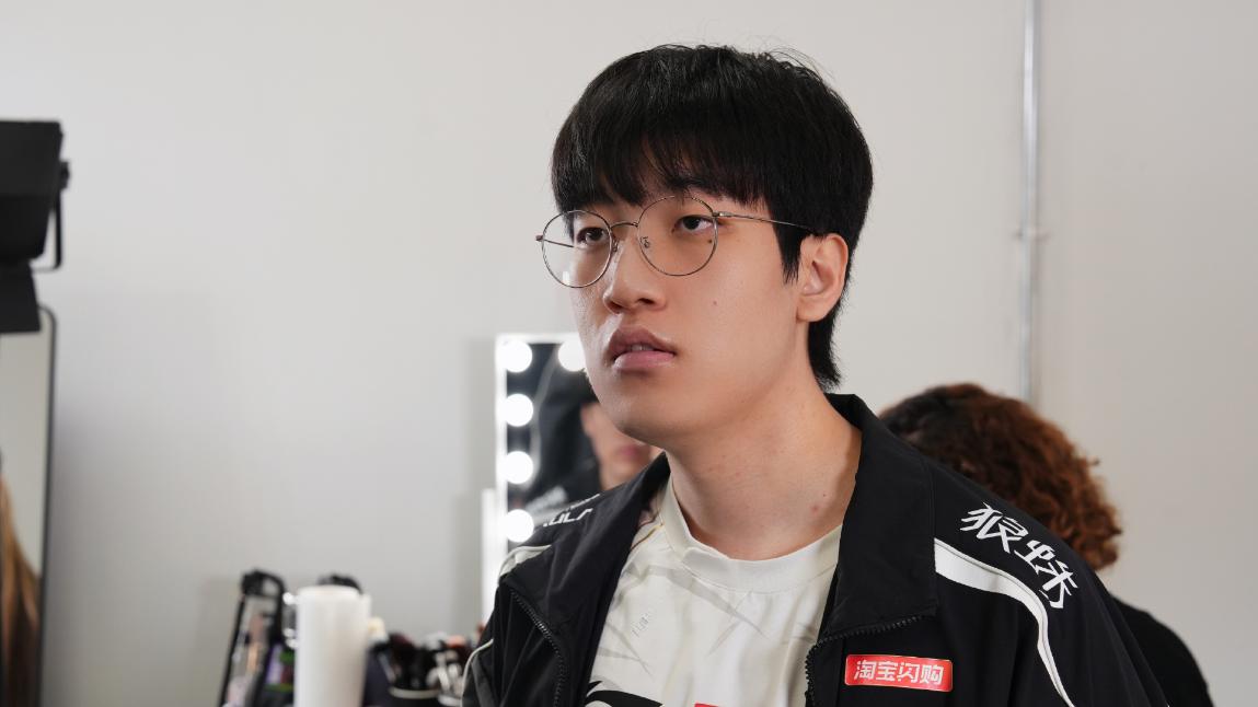 雷竞技资讯：Tabe走了压根不影响AL！朱开谈内幕AG全靠泰山赢比赛