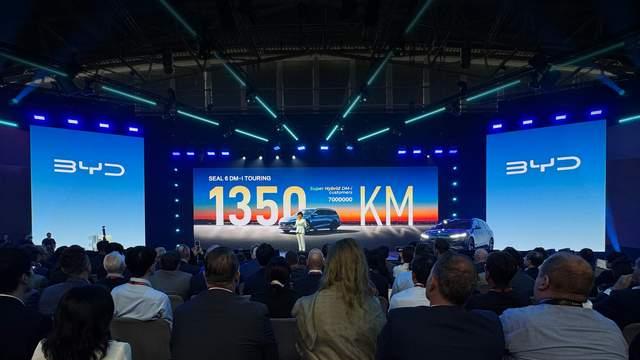 “金九银十”在即，1-8月比亚迪以286万销量领先 锁定年度车市冠军