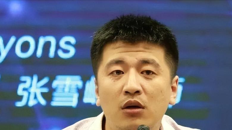 DeepSeek评价张雪峰，一刀切的人生指南，与成功学仅有一步之遥