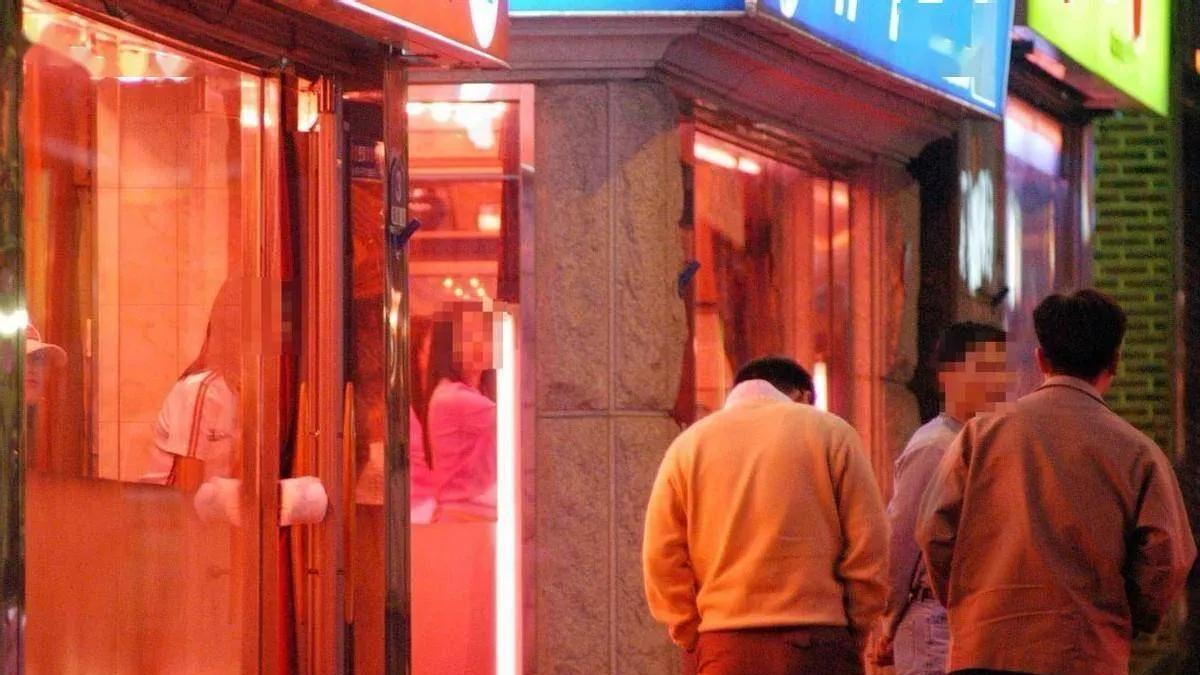 韩国最大红灯区“清凉里588”背后，那些不为人知的行规与潜规则