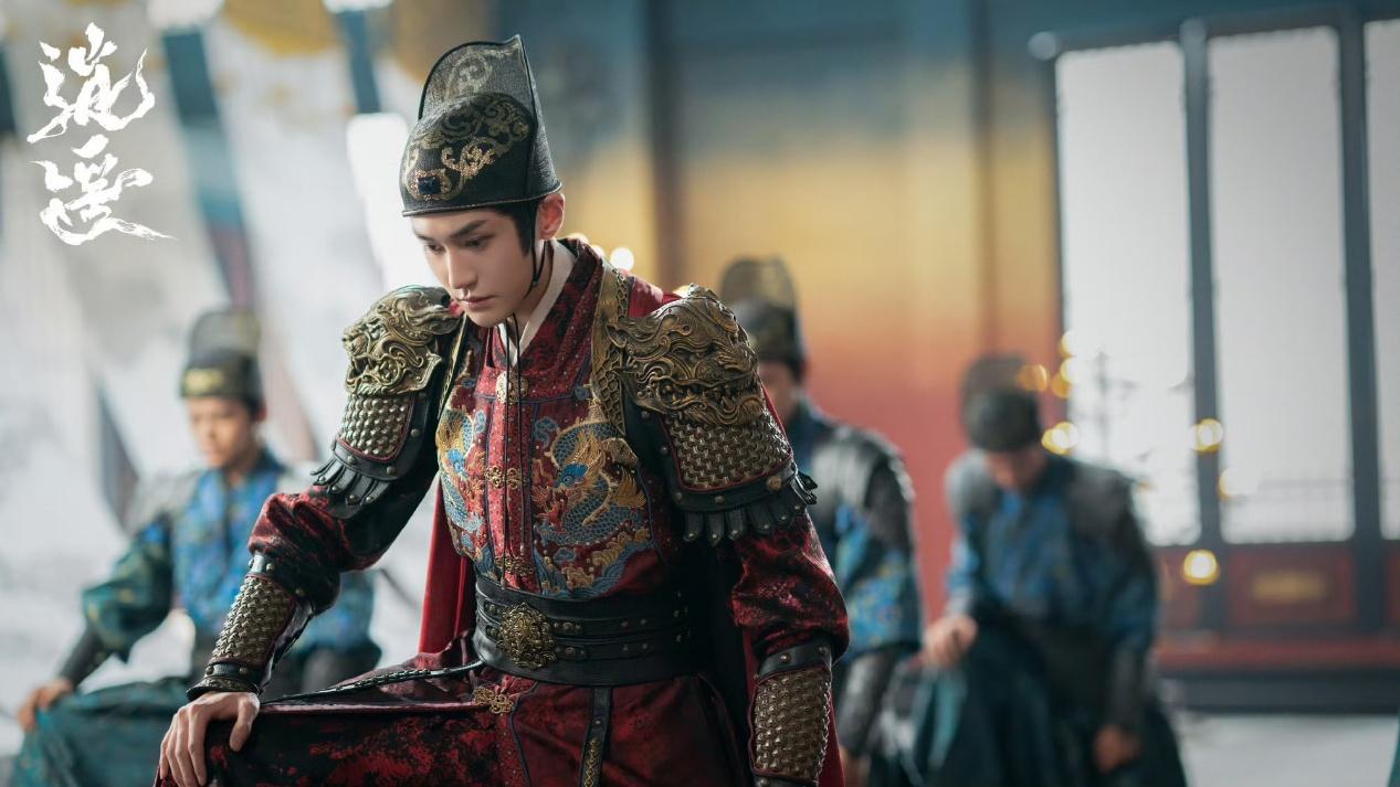 长相帅气，在郭敬明旗下默默无闻，如今和谭松韵搭戏《逍遥》火了