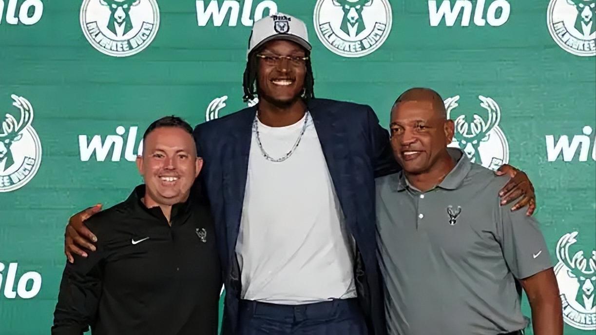 33+15+压哨绝杀！联盟头号得分手，对不起文班亚马，我也想拿MVP