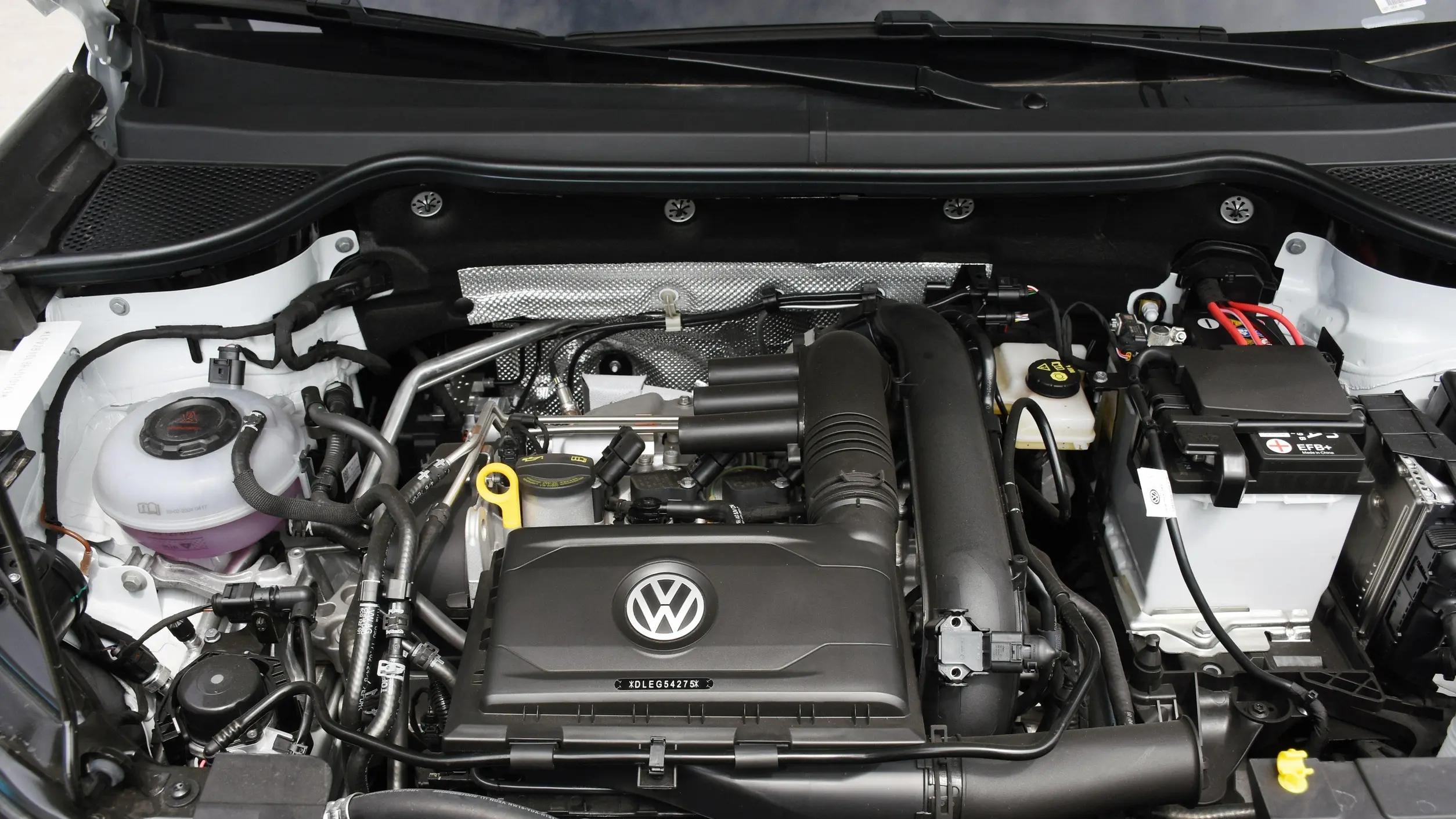 大众真的“认怂”了！四轮独悬+6AT，喝92号粗粮，已经跌至6万！