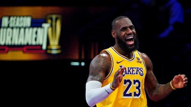 就在今天，40岁詹姆斯又发飙，轰出78年NBA历史绝无仅有的纪录