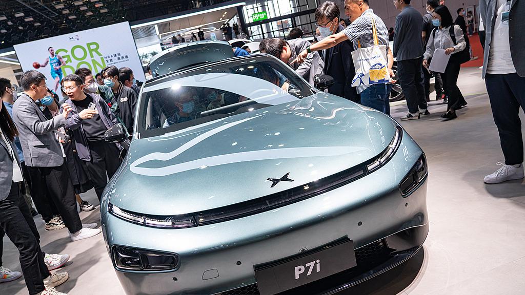 智能科技与美学设计的完美融合——小鹏P7的出行新体验