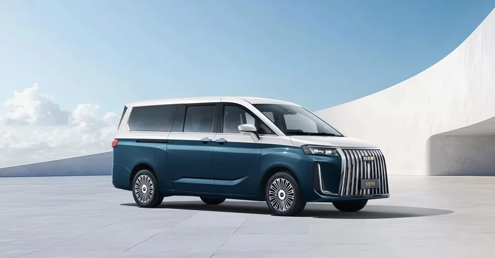 汽车圈新车：国民MPV新选择！锐胜M8即将登场，三排都是商务舱