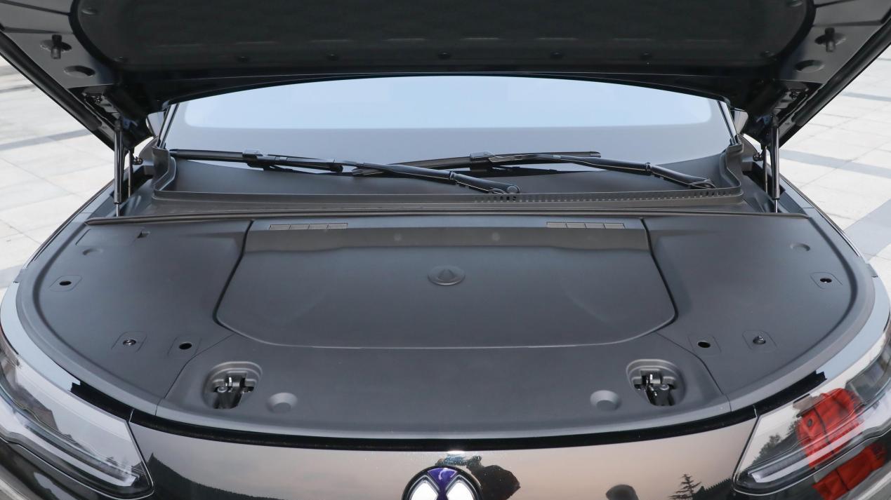 腾势N9一周后正式上市，纯电续航200km，零百3秒级，价格或有惊喜