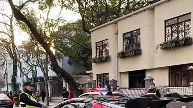 上海土豪集体向韩国人炫超跑，能“跳舞”的仰望U9成为唯一国货