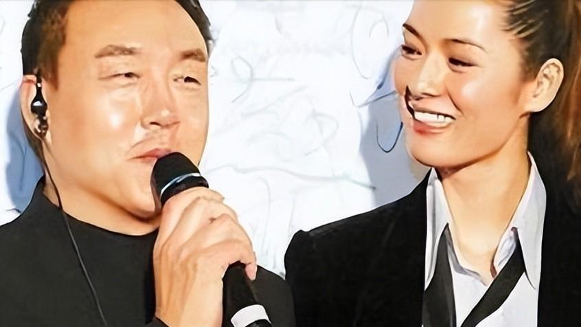 惨遭婚内出轨后，她成了身家过亿的富婆，如今前夫患病，小三瘫痪