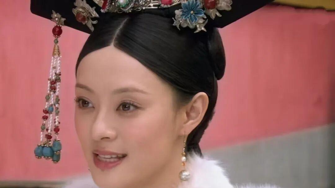 《甄嬛传》：曹琴默损甄嬛没孩子，为什么甄嬛说她是在损华妃？解决麻烦最高级的手法，就是给对方制造更大的