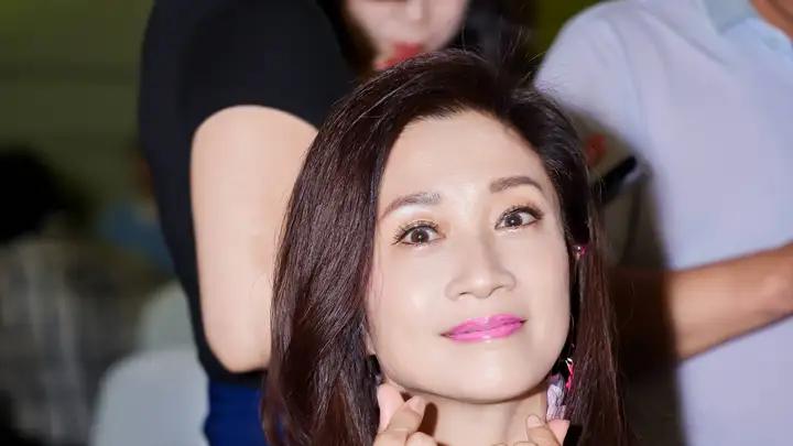 寰球女神商界领袖峰会暨德国前总统武尔夫商务晚宴在沪成功举办