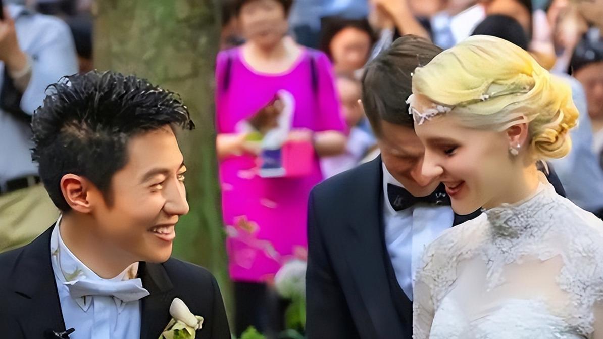 撒贝宁上海遛娃被偶遇！混血女儿颜值高，宠妻人设再升级