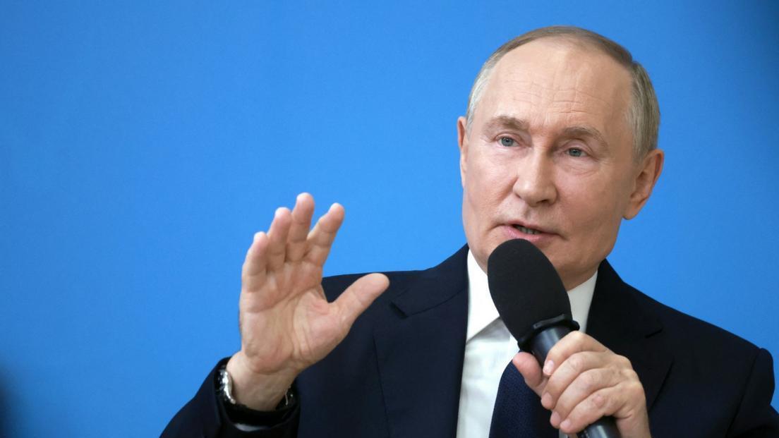 王毅访俄谈中俄关系三大支柱：友谊、合作、不针对第三方，对国际局势有何影响？