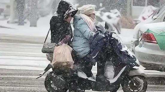 雅迪一连发布3款钠电池电动车，购买的车主笑了，将从6方面获益